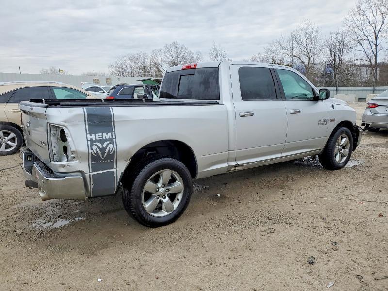 2015 Dodge RAM 1500 SLT