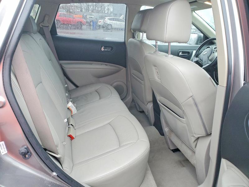 2010 Nissan Rogue s
