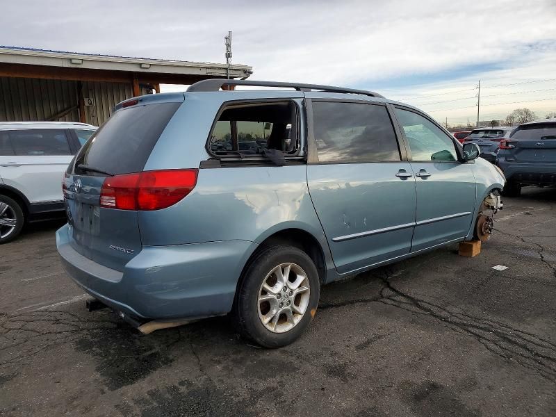 2005 Toyota Sienna xle