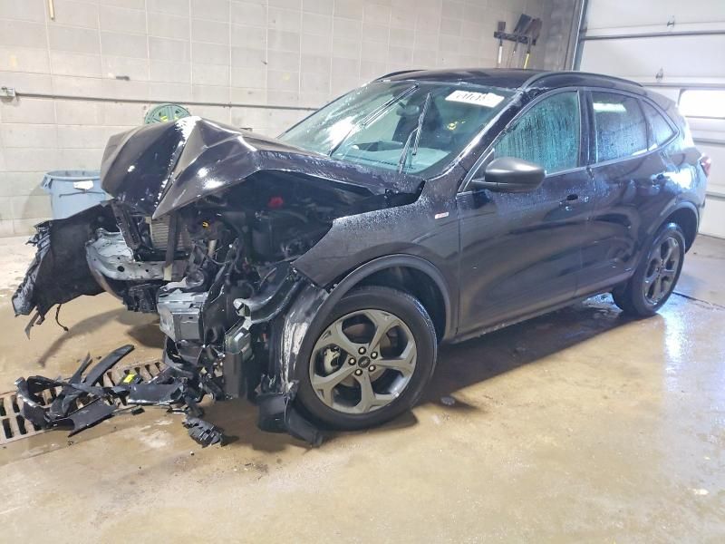 2025 Ford Escape st Line