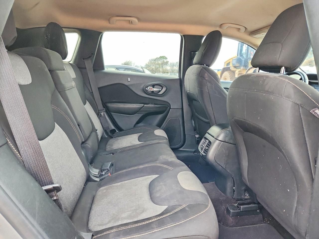 2017 Jeep Cherokee Sport