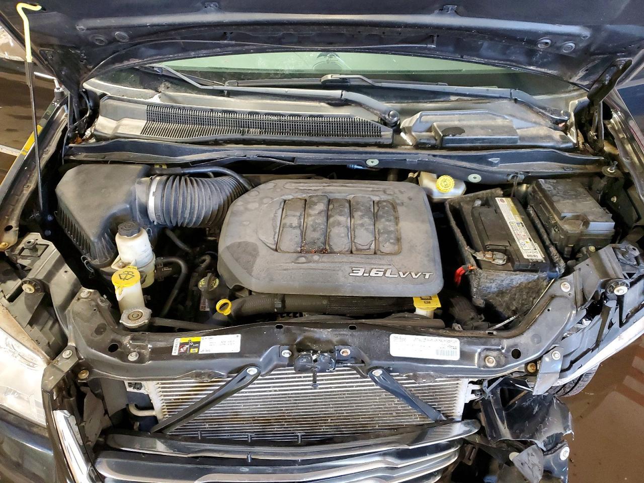 2015 Chrysler Town & Country Touring l