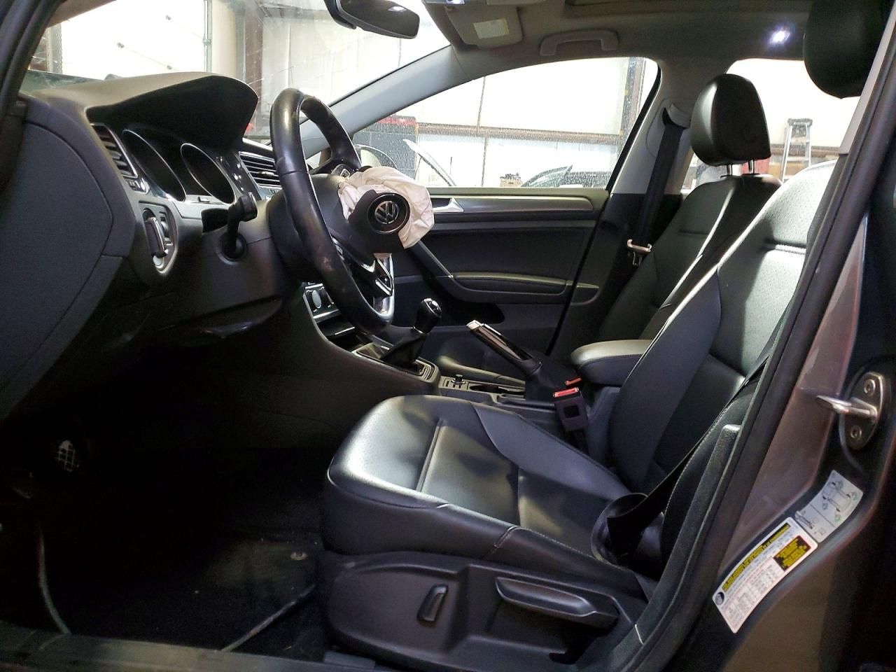 2018 Volkswagen Golf Sportwagen s