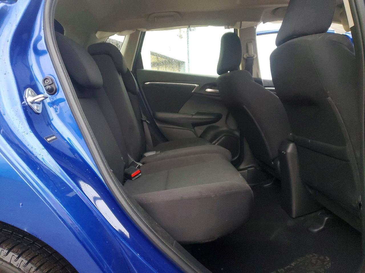 2016 Honda Fit ex