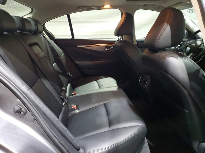 2015 Infiniti Q50 Base