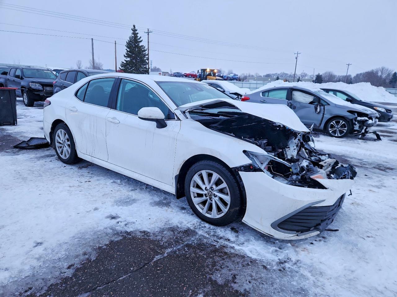 2022 Toyota Camry le
