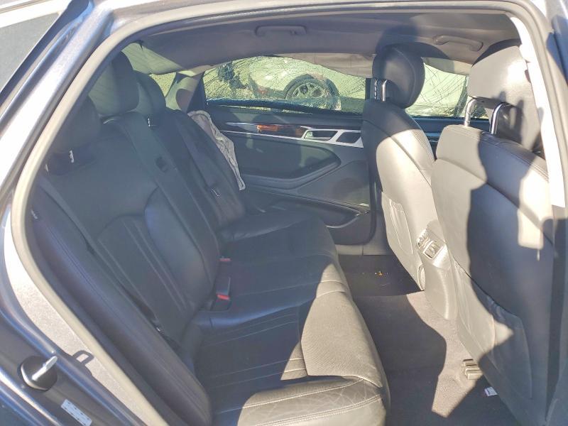 2017 Genesis G80 Base
