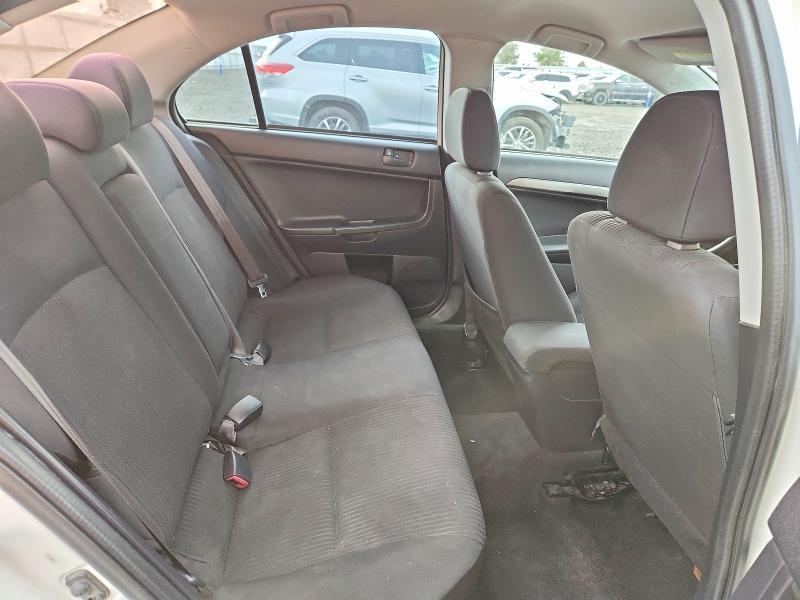 2015 Mitsubishi Lancer es