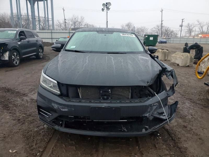 2018 Volkswagen Passat s