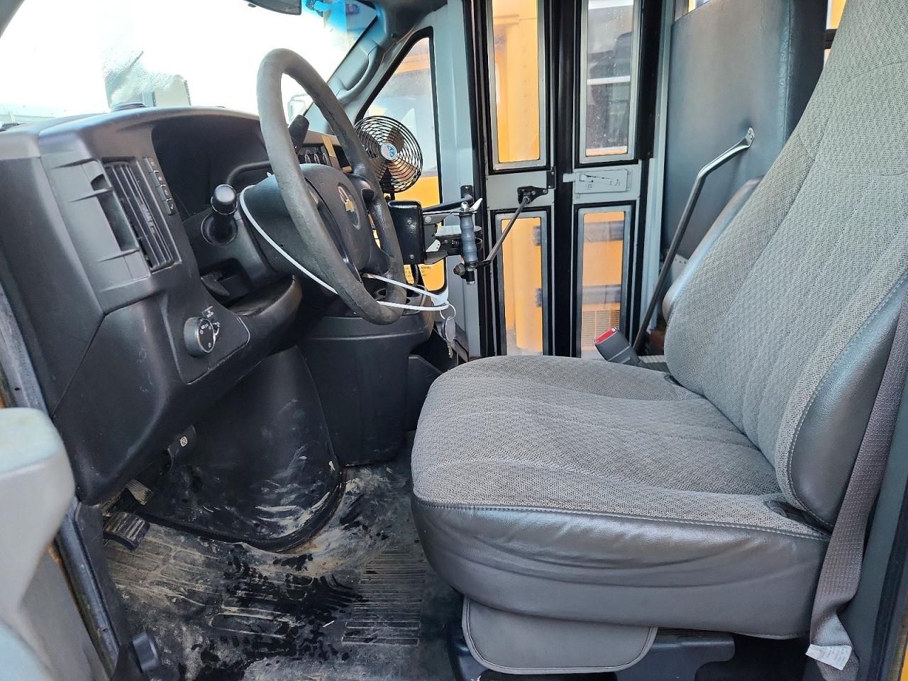 2010 Chev 2010 Thomas Minotour G3500