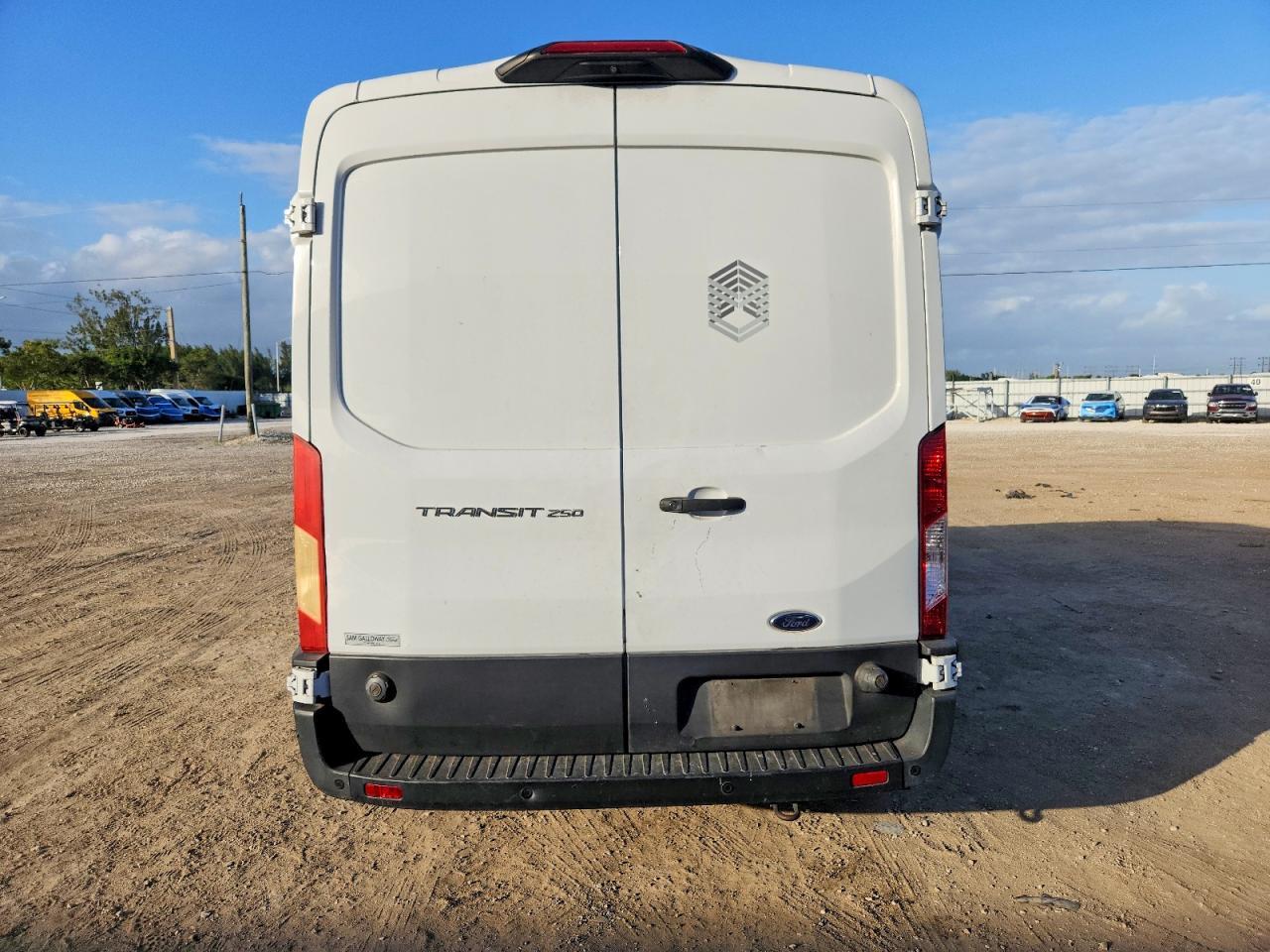 2020 Ford Transit T-250