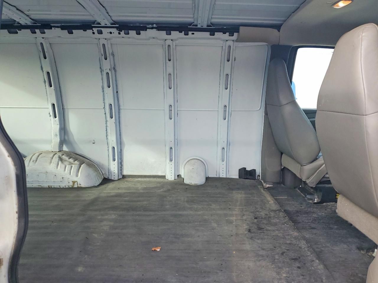 2009 Chevrolet Express G2500