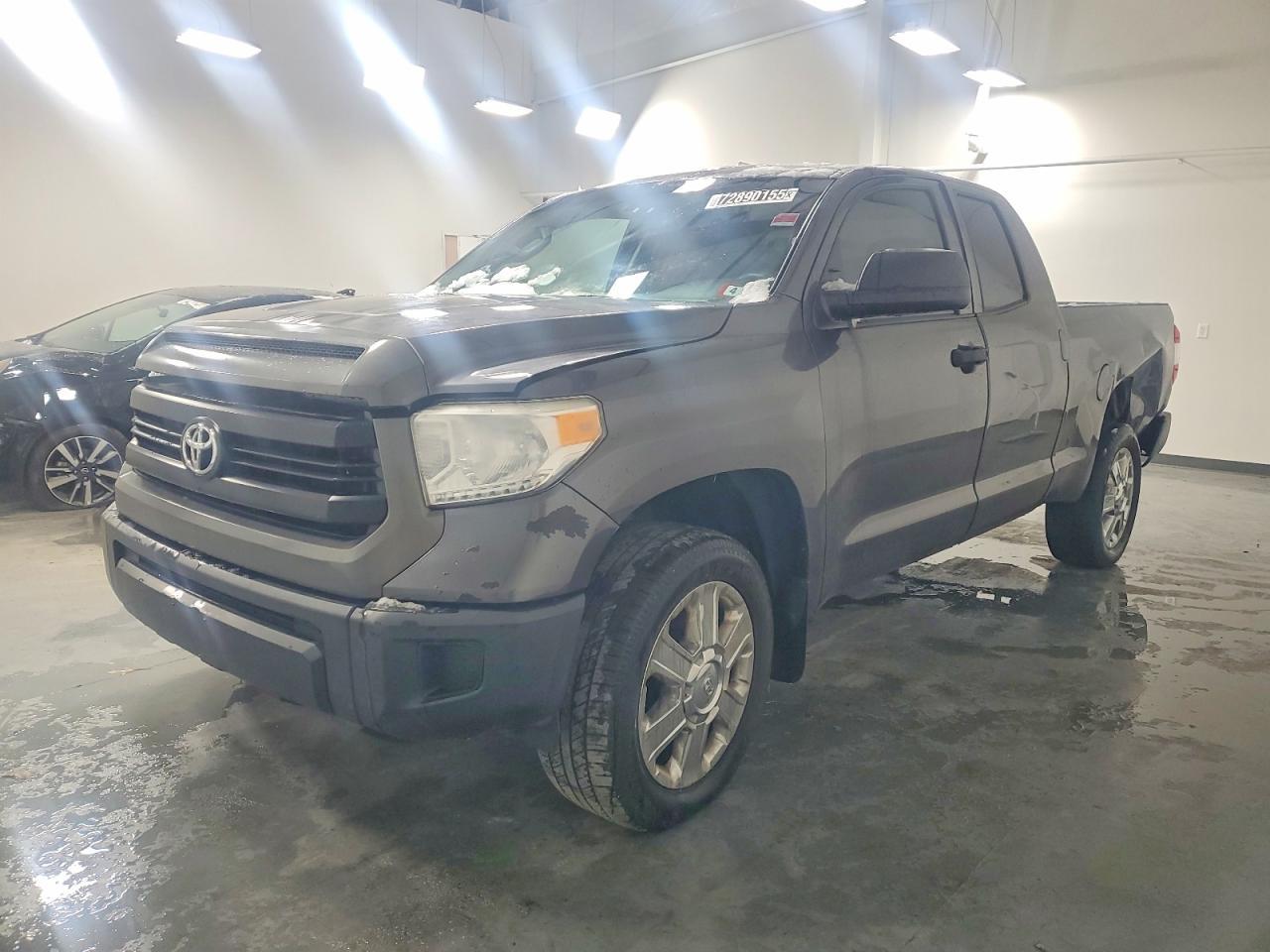 2015 Toyota Tundra SR