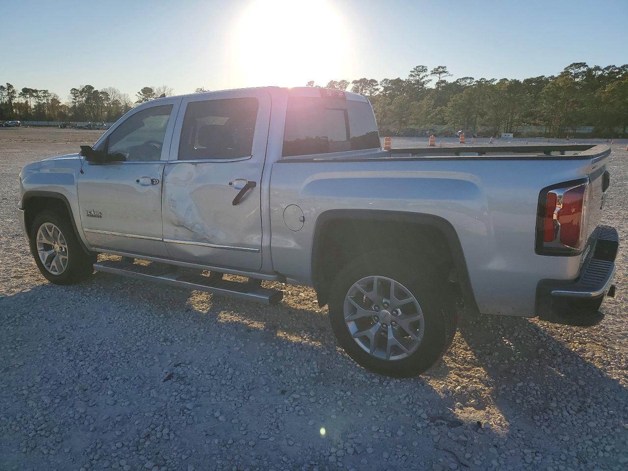 2018 GMC Sierra C1500 slt