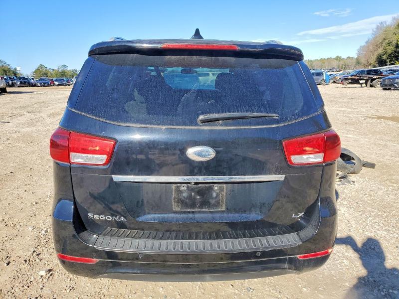 2016 KIA Sedona lx
