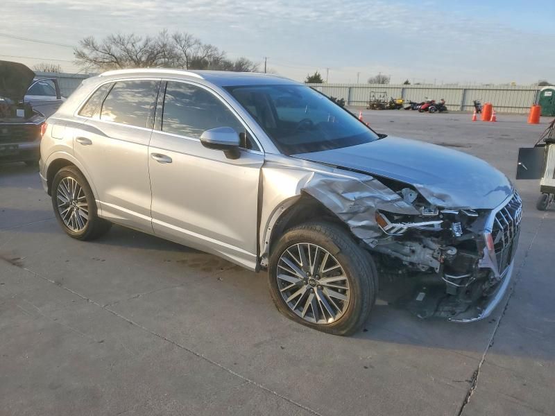 2022 Audi Q3 Premium Plus 40