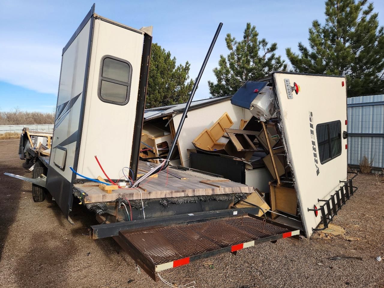 2018 Wildwood 2018 Foresriver Sierra 379