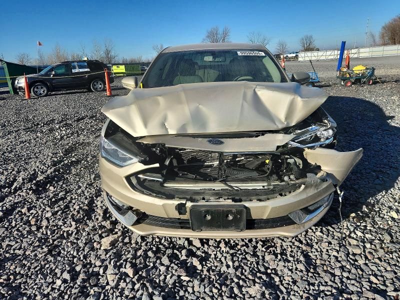 2018 Ford Fusion Titanium/platinum