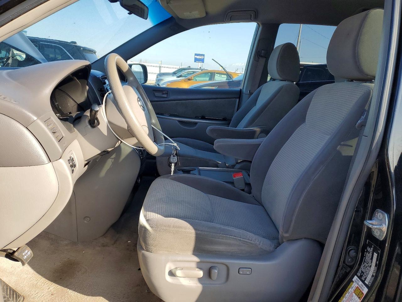 2009 Toyota Sienna ce