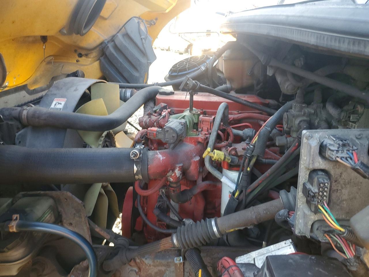 2011 Thomabuses 2011 Freightliner B2 School Bus
