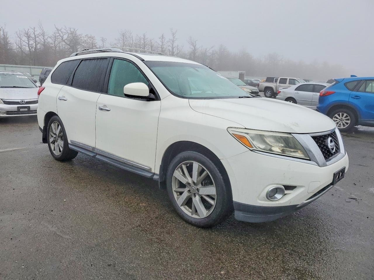 2013 Nissan Pathfinder s