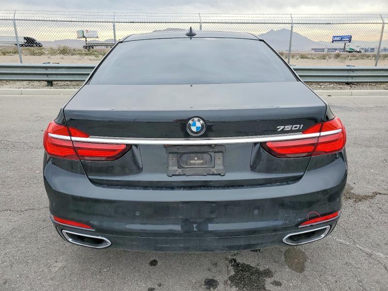 2016 BMW 750 i