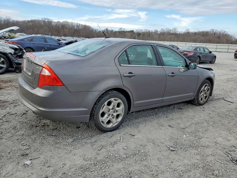 2011 Ford Fusion se