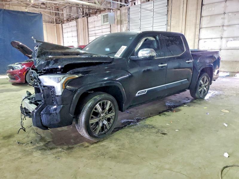 2023 Toyota Tundra Crewmax Capstone