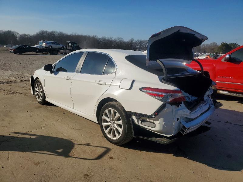 2020 Toyota Camry le