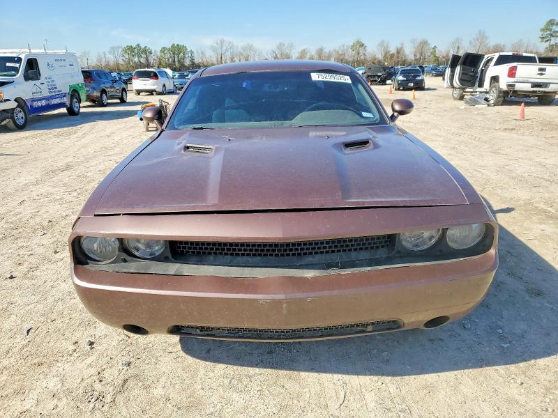 2013 Dodge Challenger sxt
