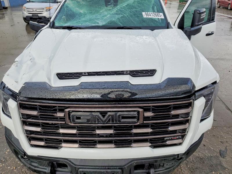 2025 GMC Sierra K2500 At4x