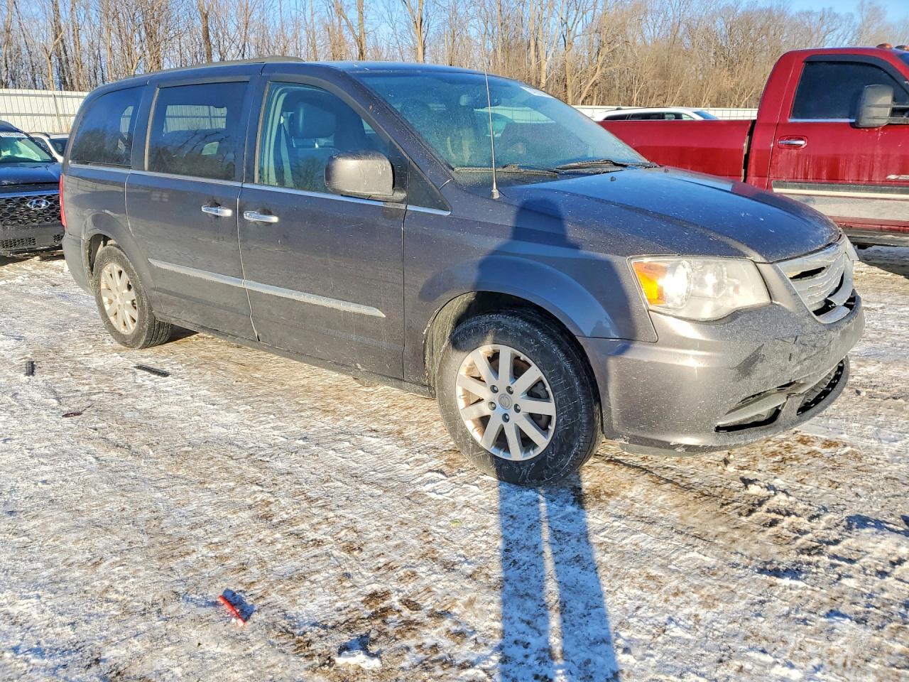 2016 Chrysler Town & Country Touring