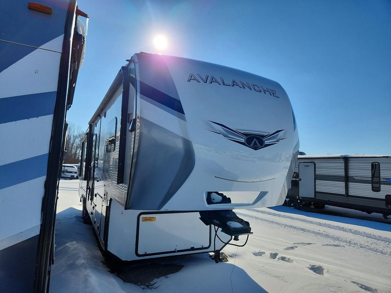 2022 Keystone Avalanche Camper