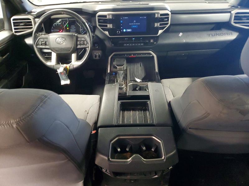 2025 Toyota Tundra Crewmax sr