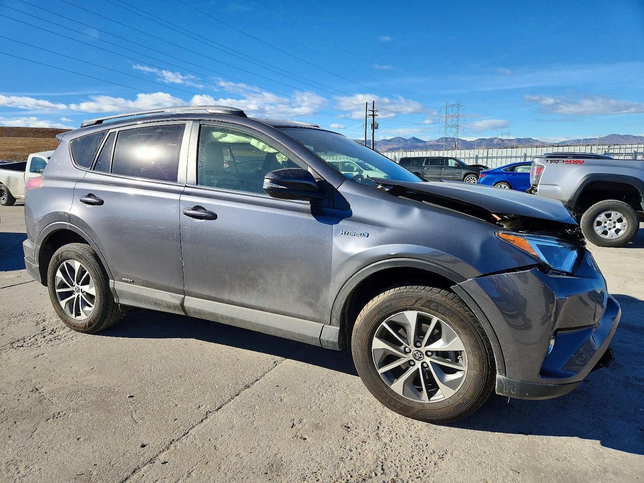2018 Toyota Rav4 hv le