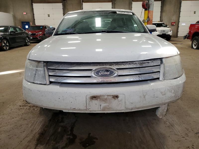 2009 Ford Taurus se