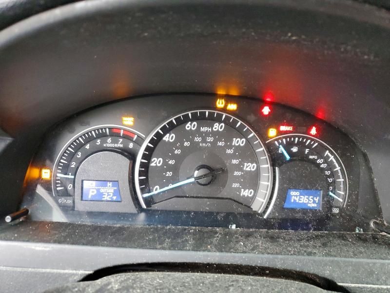 2012 Toyota Camry le