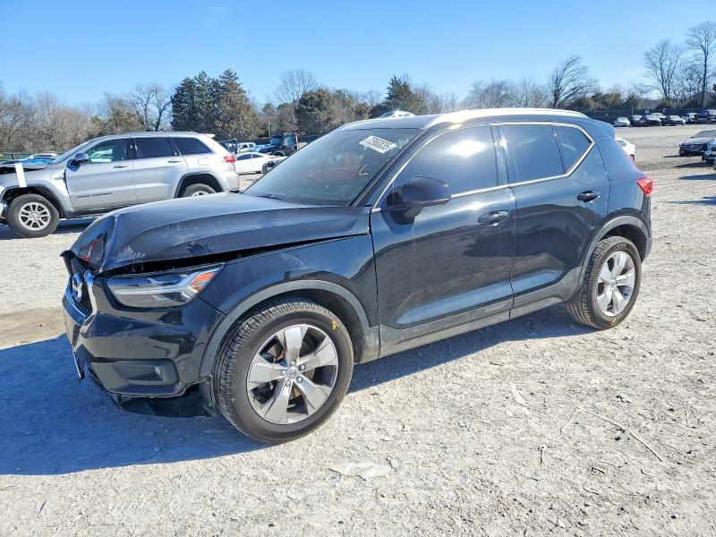 2021 Volvo Xc40 T5 Momentum