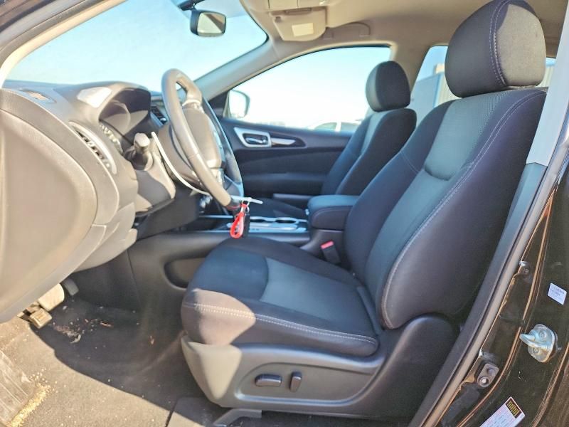 2017 Nissan Pathfinder s