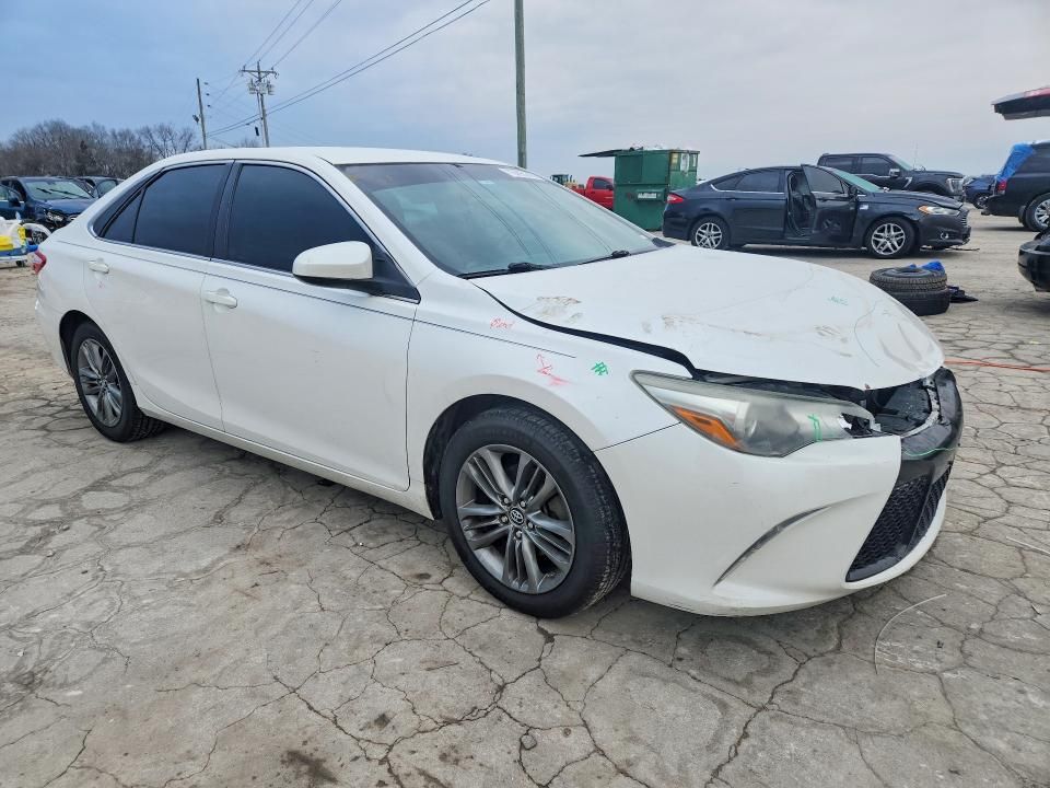 2015 Toyota Camry le
