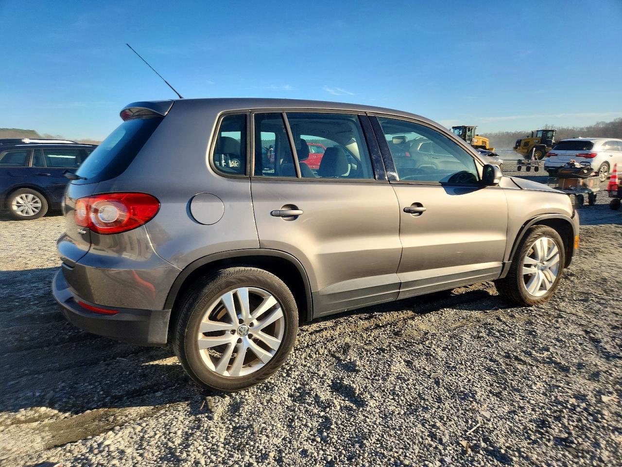 2009 Volkswagen Tiguan s