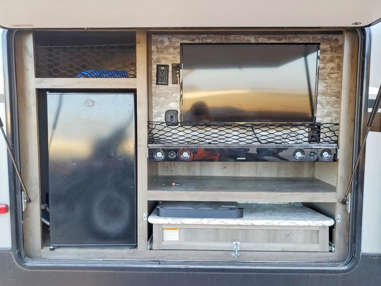 2020 Springdale/ Sprinter Travel Trailer