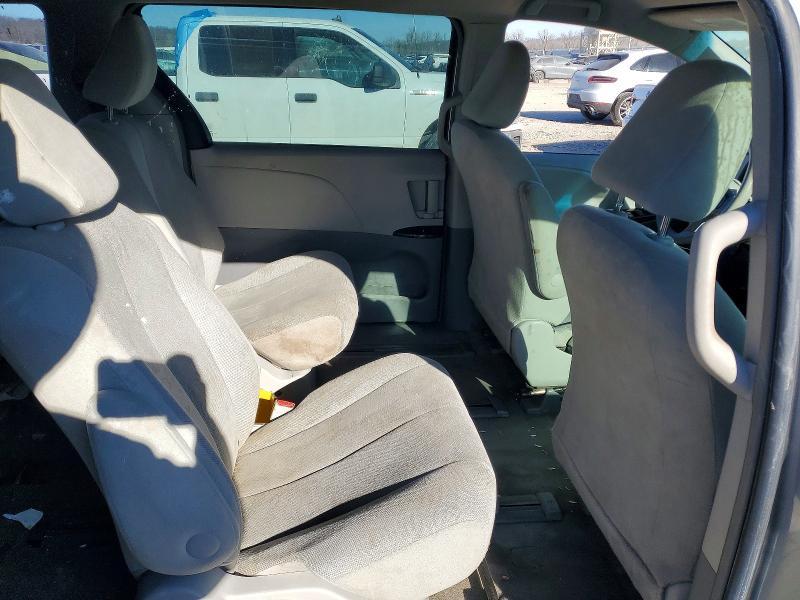 2013 Toyota Sienna