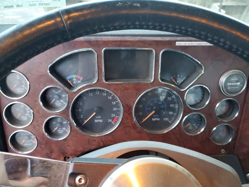 2009 Mack GU713 ROLL-OFF Container Truck