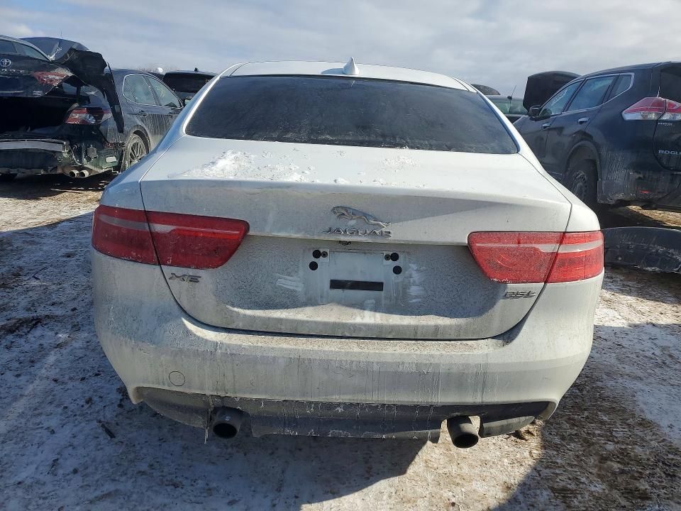 2017 Jaguar XE