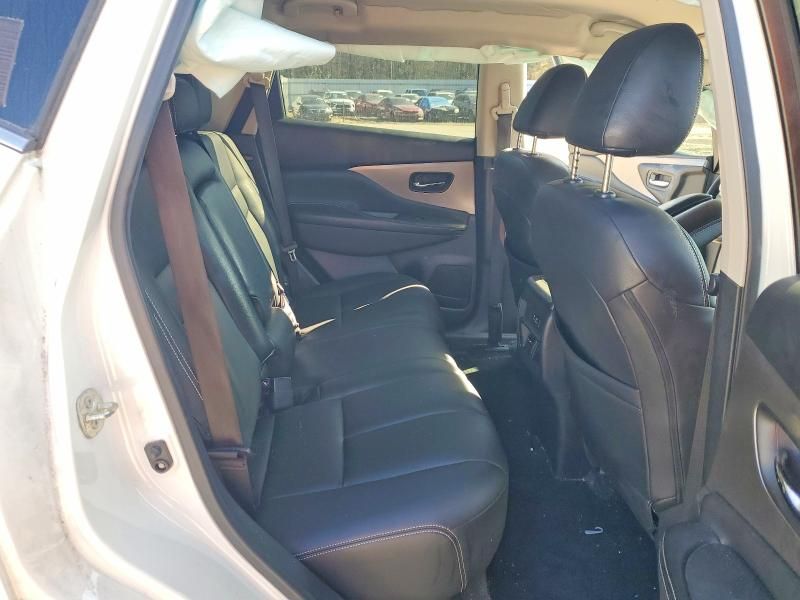 2019 Nissan Murano s