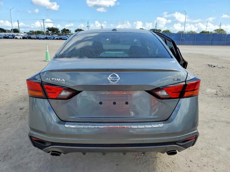 2021 Nissan Altima sr