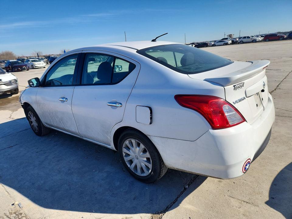 2017 Nissan Versa 1.6 sv