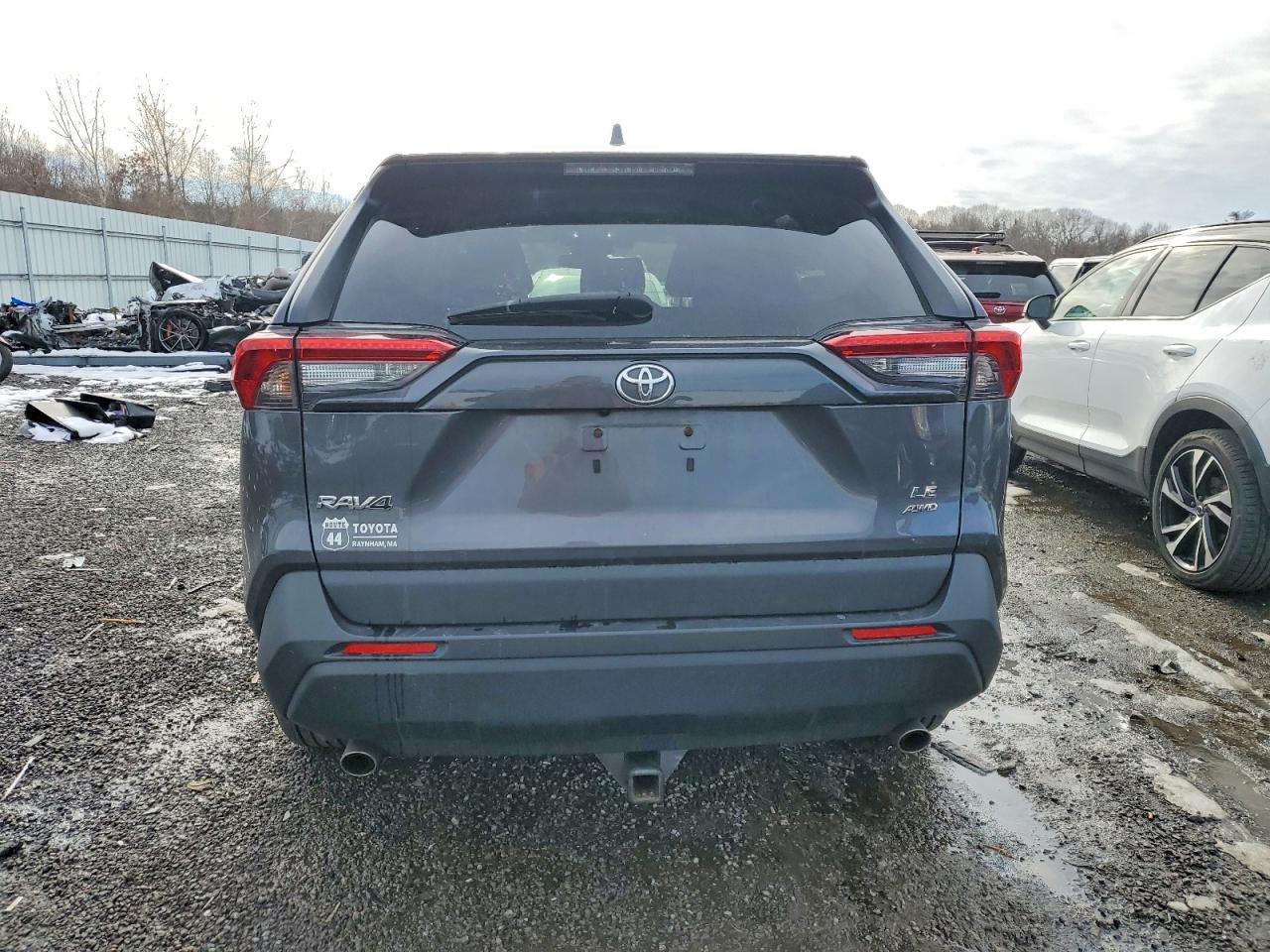 2022 Toyota Rav4 le