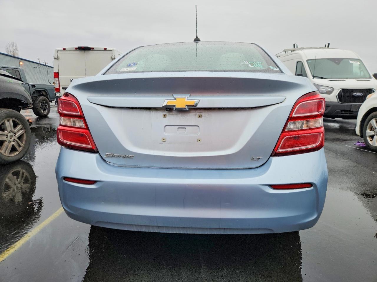 2017 Chevrolet Sonic lt